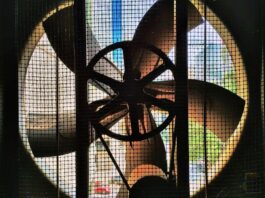 ניקוי והתקנת מנדפים: פתרון מקצועי למטבחים תעשייתיים